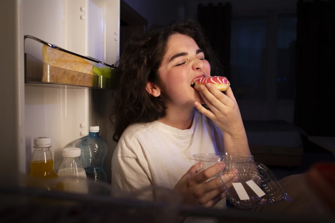 Imagen de portada del artículo del blog ¿Qué ocasiona la ansiedad por comer?